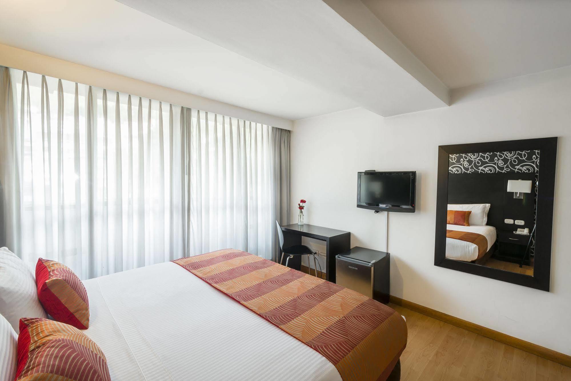 Hotel L'Etoile Javeriana بوغوتا المظهر الخارجي الصورة